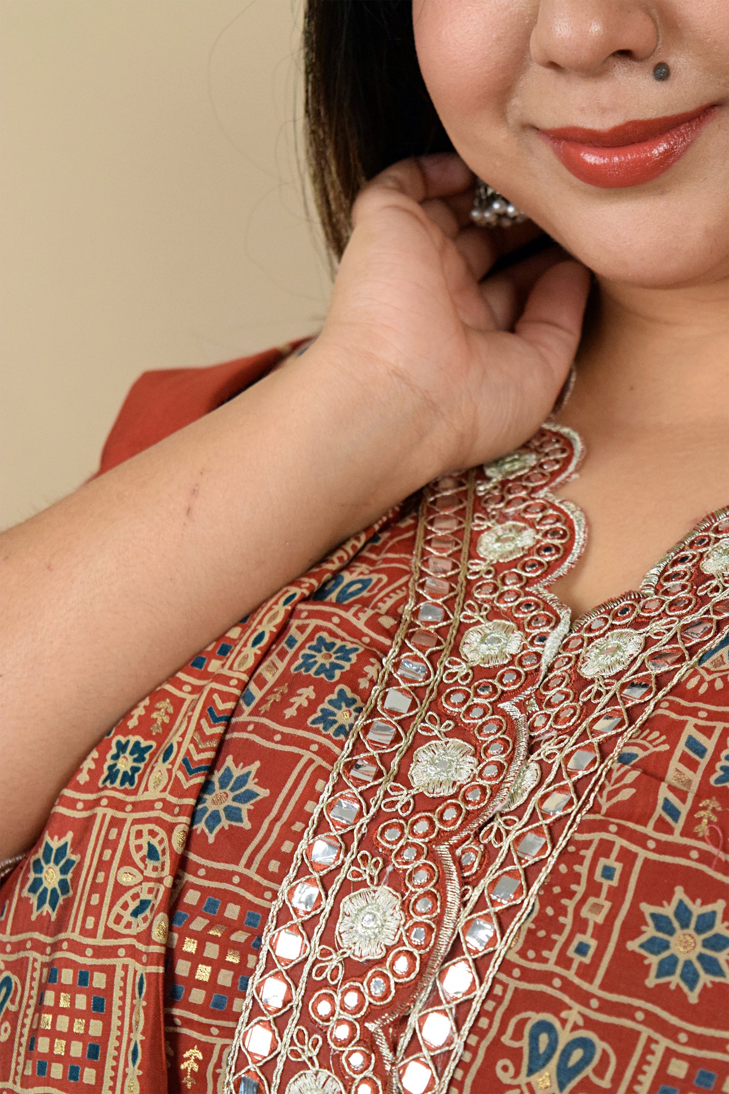 Shringar Red Bandhani Hanwork Suit Set