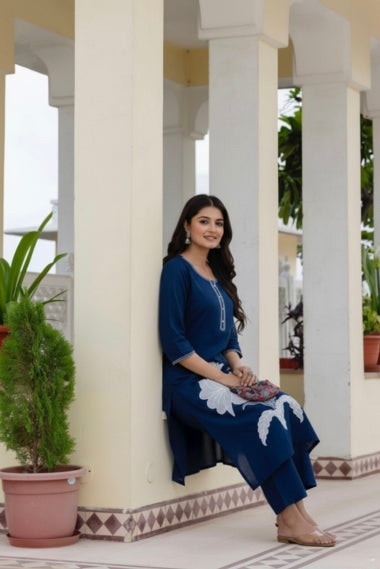 Neel Pushp Embroidered Plus Size Cotton Kurta Set