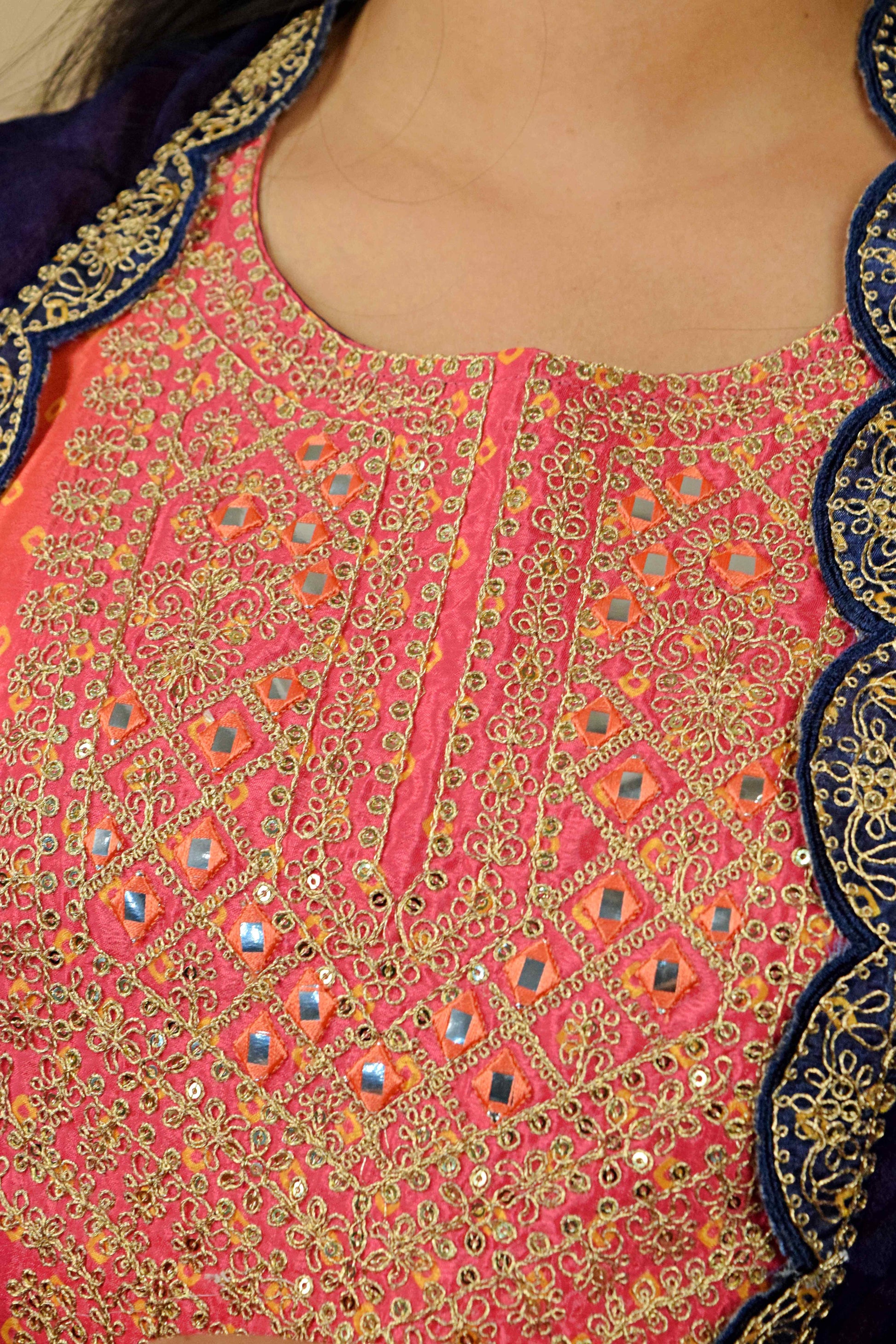 Shrinagar Blue Bandhani Hanwork Suit Set