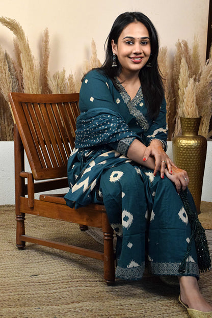 Shringar Dark Green Aangrakh Anarkali Suit Set